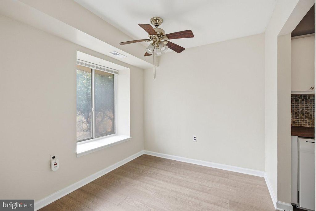 Image 6 of property listing at 804 TIMBER CRK, Lindenwold, NJ 08021