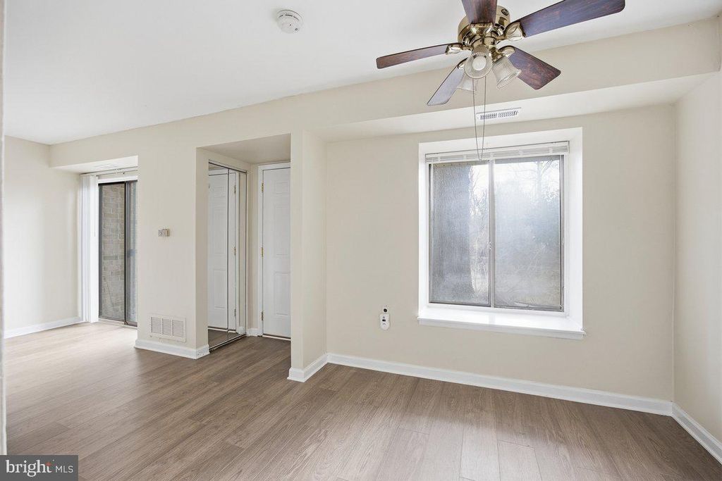 Image 7 of property listing at 804 TIMBER CRK, Lindenwold, NJ 08021