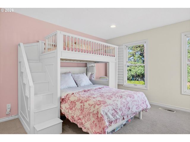 11511 S RIVERWOOD Rd, Portland, OR 97219