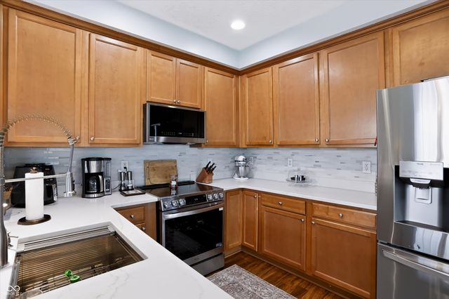 12689 Hollice, Fishers, IN 46037