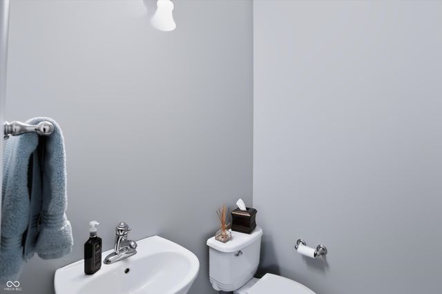12689 Hollice, Fishers, IN 46037