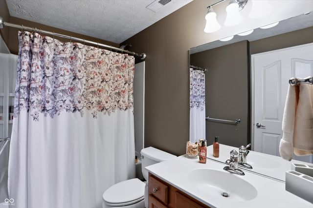 12689 Hollice, Fishers, IN 46037