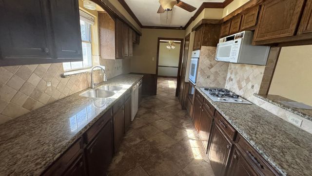 2717 Georgia Avenue, Deer Park, TX 77536