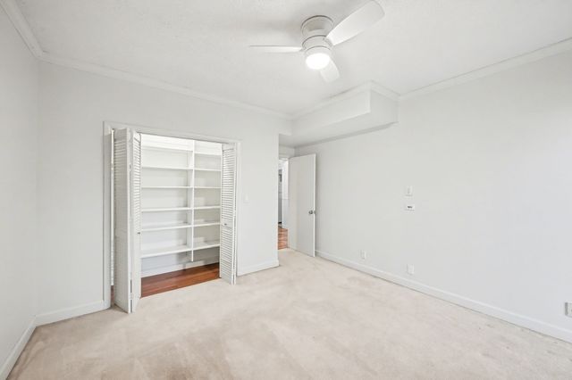 4215 Harding Pike Apt 303, Nashville, TN 37205