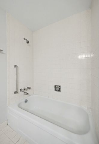 4215 Harding Pike Apt 303, Nashville, TN 37205