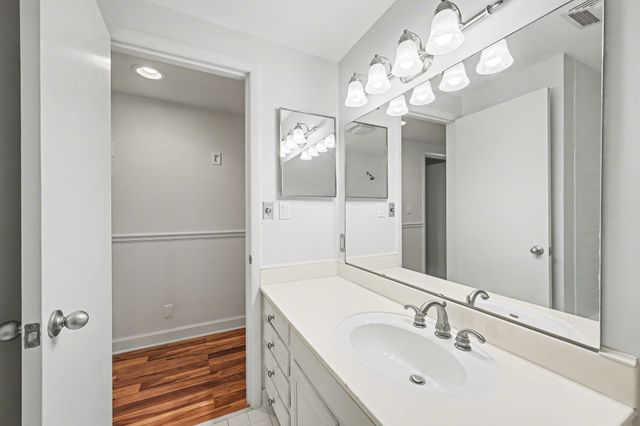 4215 Harding Pike Apt 303, Nashville, TN 37205