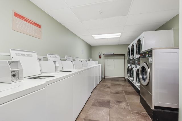 4215 Harding Pike Apt 303, Nashville, TN 37205