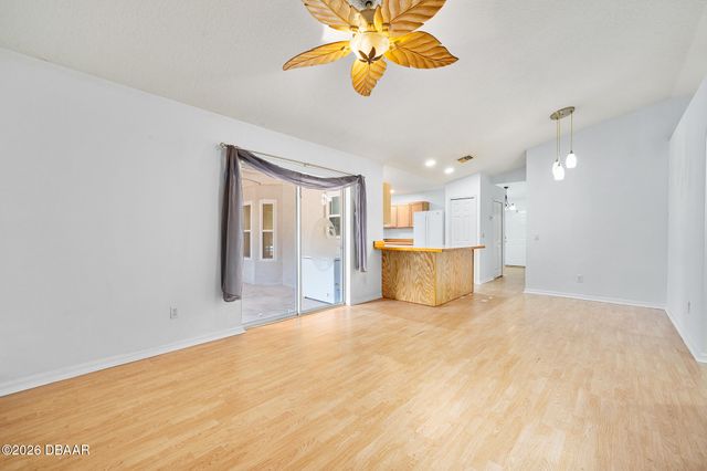 1355 1st Avenue, Deland, FL 32724