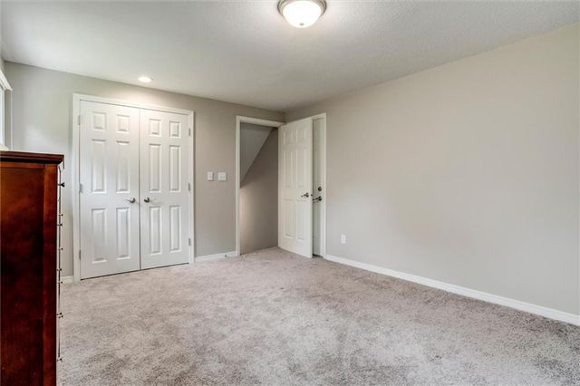 10101 NW MIRROR LAKE Court, Kansas City, MO 64152