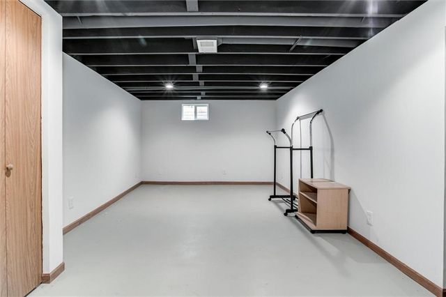 10101 NW MIRROR LAKE Court, Kansas City, MO 64152
