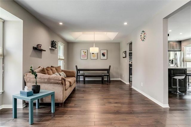 10101 NW MIRROR LAKE Court, Kansas City, MO 64152