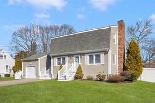 100 Evergreen Drive, Swansea, MA 02777