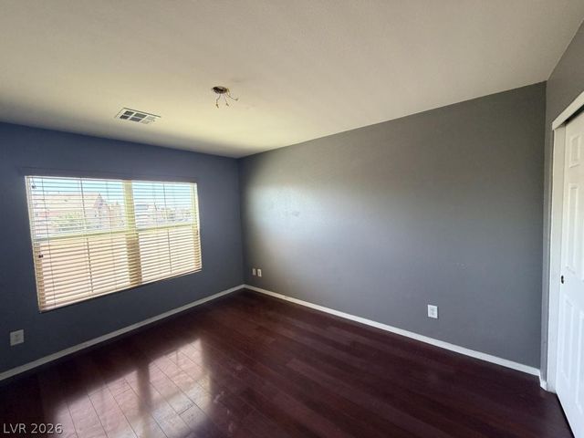 5921 Tamarack Lodge Lane, North Las Vegas, NV 89081