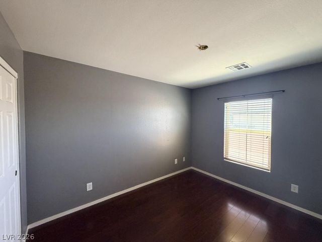 5921 Tamarack Lodge Lane, North Las Vegas, NV 89081