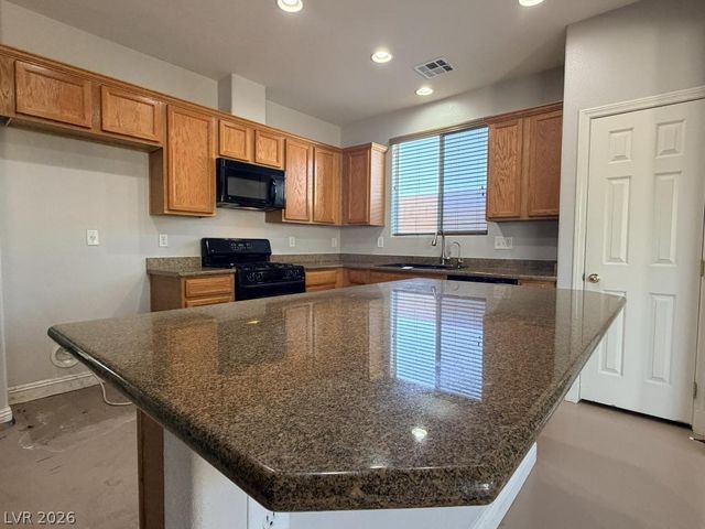5921 Tamarack Lodge Lane, North Las Vegas, NV 89081