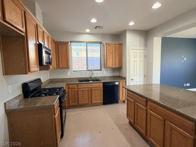 5921 Tamarack Lodge Lane, North Las Vegas, NV 89081