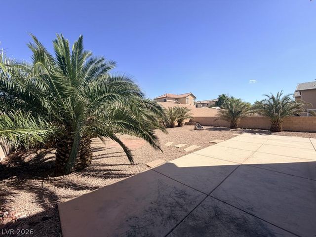 5921 Tamarack Lodge Lane, North Las Vegas, NV 89081