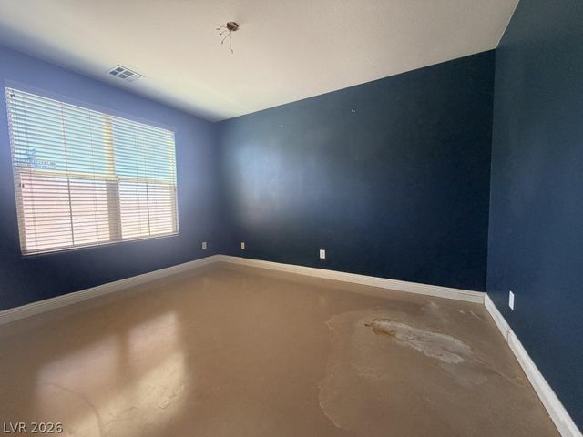 5921 Tamarack Lodge Lane, North Las Vegas, NV 89081