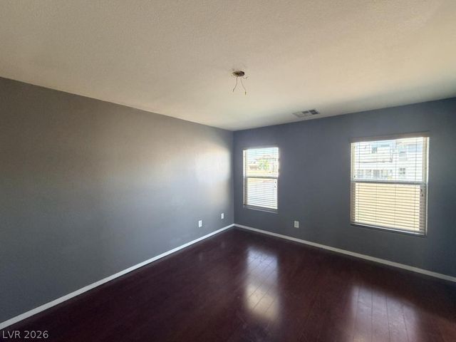 5921 Tamarack Lodge Lane, North Las Vegas, NV 89081