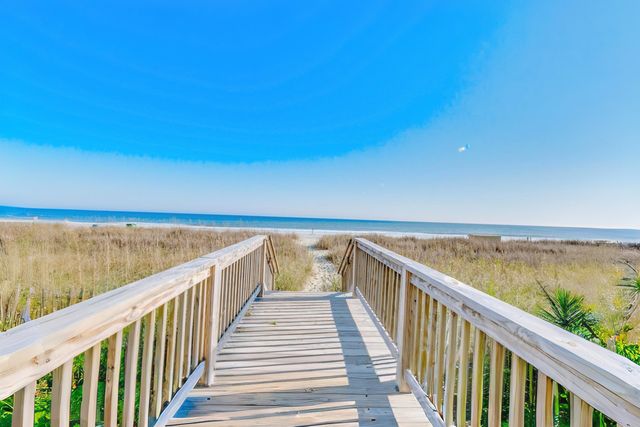 8048 Forest Edge Dr., Myrtle Beach, SC 29579