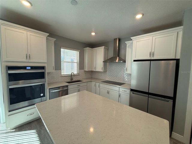 4584 GLIDING WAVE STREET, Winter Garden, FL 34787