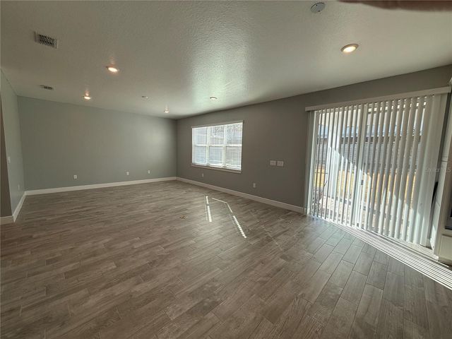 4584 GLIDING WAVE STREET, Winter Garden, FL 34787