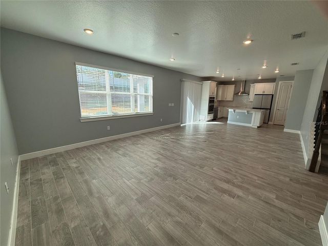 4584 GLIDING WAVE STREET, Winter Garden, FL 34787