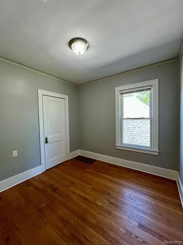 168 Bondie Street, Wyandotte, MI 48192