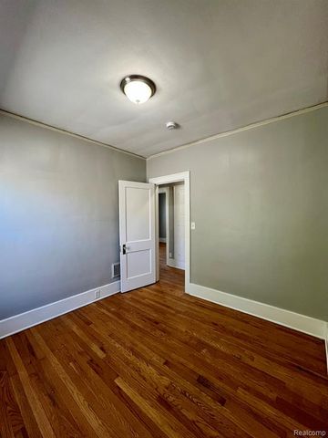 168 Bondie Street, Wyandotte, MI 48192