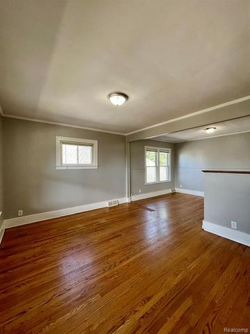 168 Bondie Street, Wyandotte, MI 48192