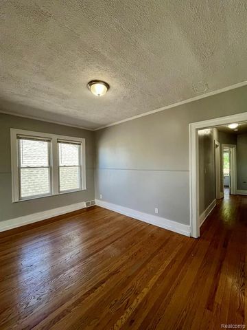 168 Bondie Street, Wyandotte, MI 48192