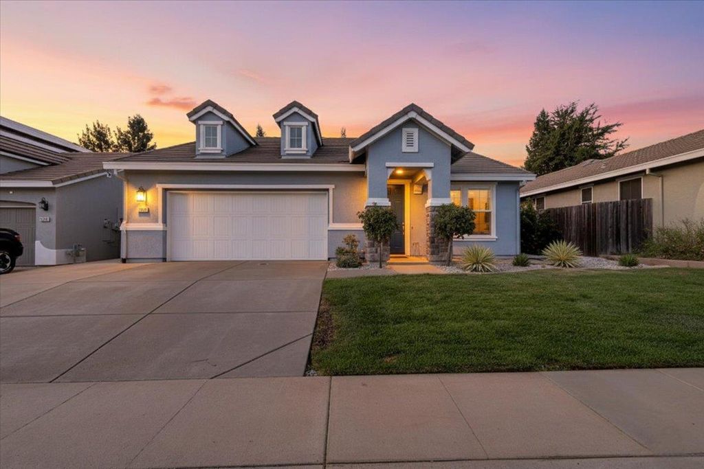 12315 Pawcatuck Way, Rancho Cordova, CA 95742