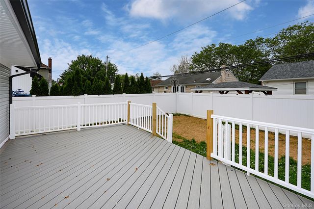 224 Hungry Harbor Road, Valley Stream, NY 11581