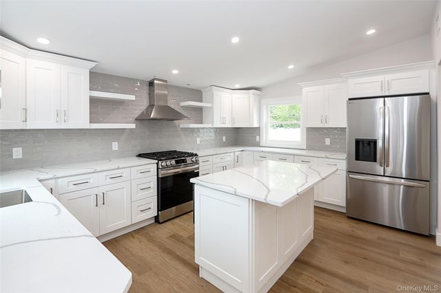 224 Hungry Harbor Road, Valley Stream, NY 11581