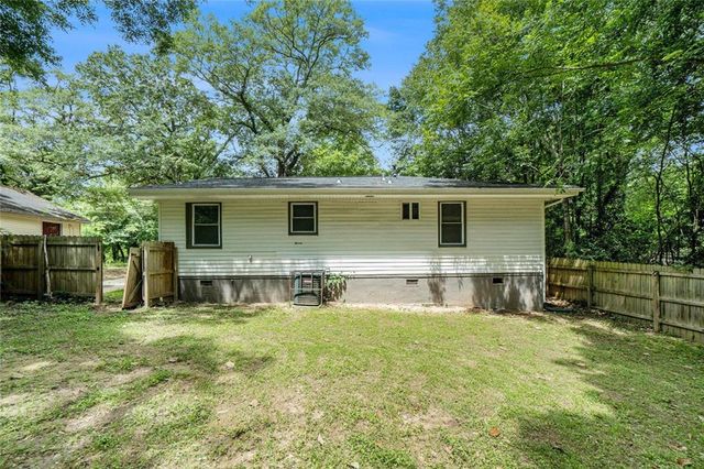 114 Howell Drive SW, Atlanta, GA 30331