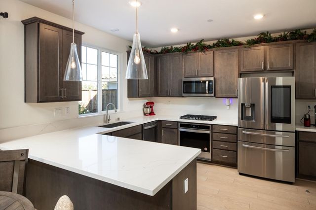 7021 Vintner Court, Gilroy, CA 95020