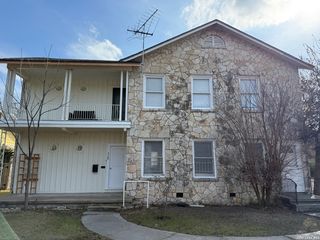 528 W Gramercy # 1, San Antonio, TX 78212