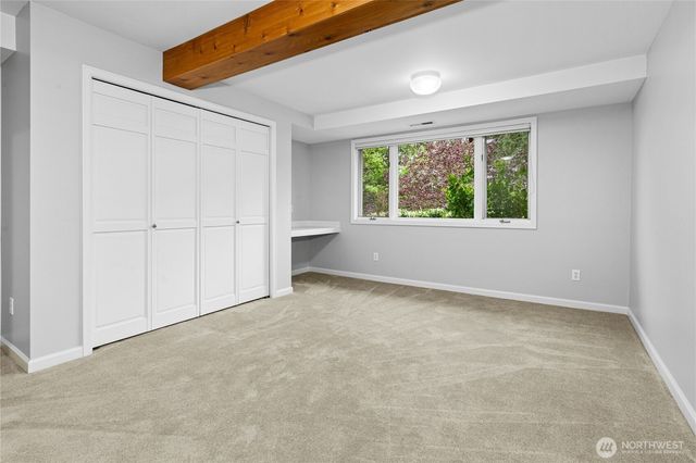 20005 NE 42nd Street, Sammamish, WA 98074