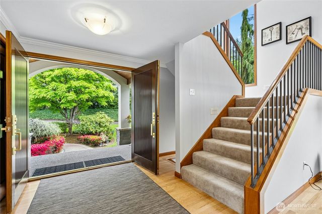 20005 NE 42nd Street, Sammamish, WA 98074
