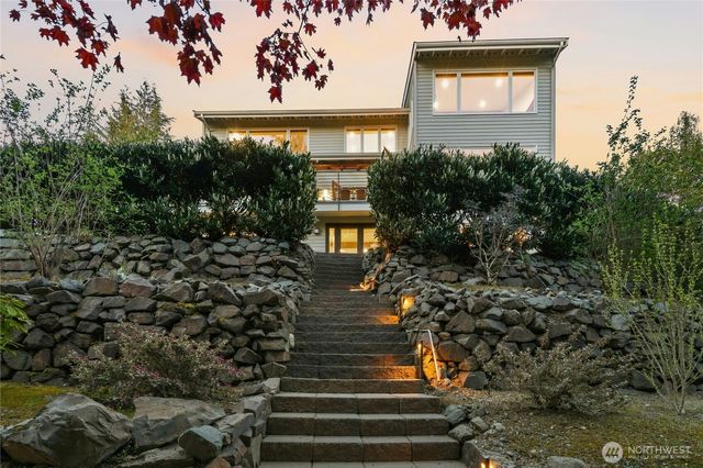 20005 NE 42nd Street, Sammamish, WA 98074