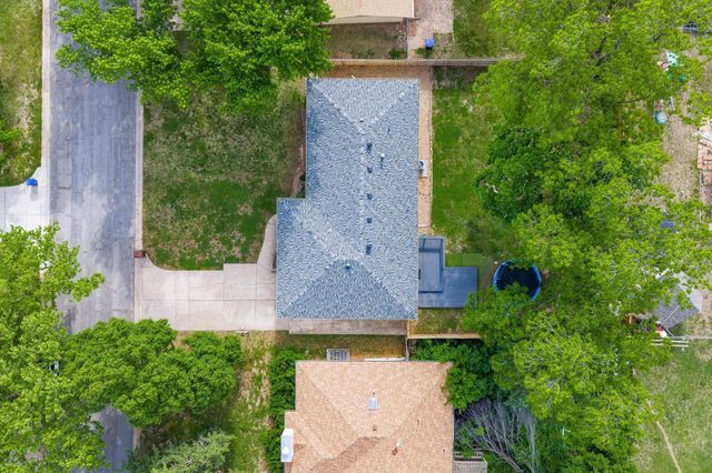 9843 W Tee Ln, Wichita, KS 67212