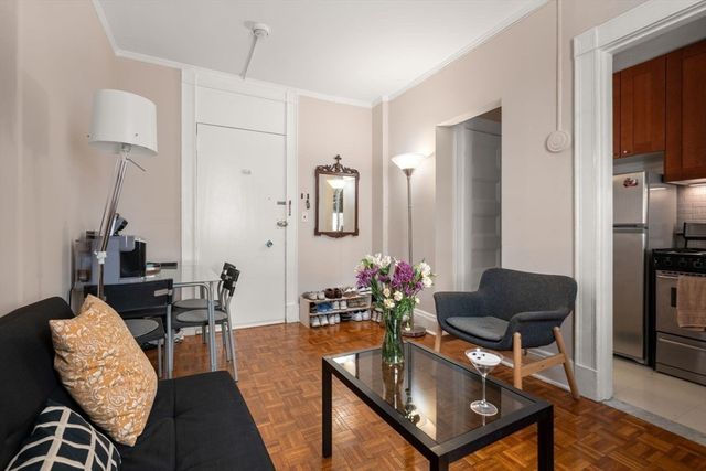 21 Beacon St 7M, Boston, MA 02108