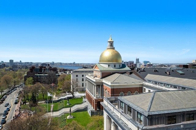 21 Beacon St 7M, Boston, MA 02108