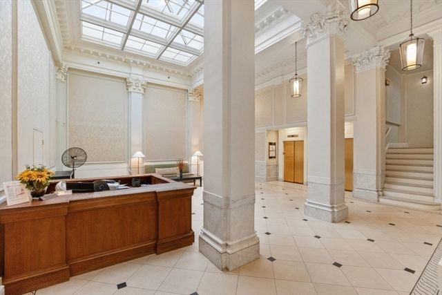 21 Beacon St 7M, Boston, MA 02108