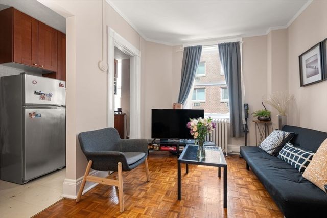 21 Beacon St 7M, Boston, MA 02108