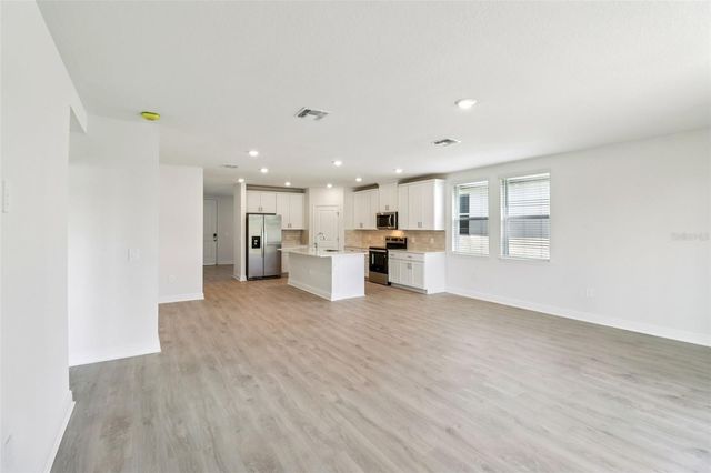787 SUNSHOWER, Lady Lake, FL 32159