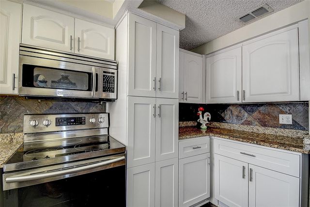 13706 BRITTON DRIVE, Hudson, FL 34667