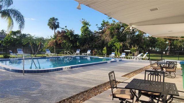 4924 LIVE OAK CIRCLE 115, Bradenton, FL 34207