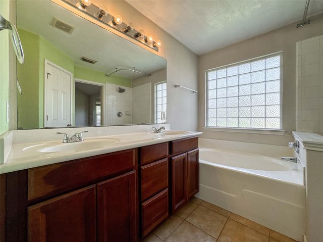 1527 Stone Mesa Drive, Houston, TX 77073