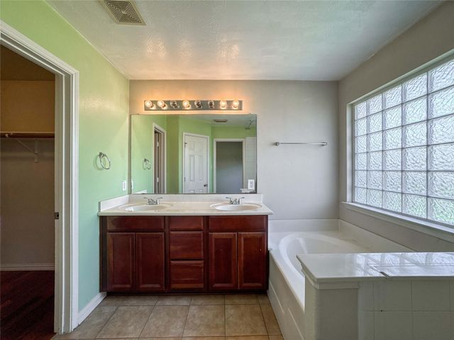 1527 Stone Mesa Drive, Houston, TX 77073